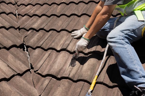Roof Tile Sealing in Wheaton